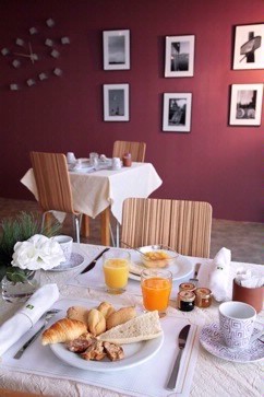 Hotel Edmond Rostand - 