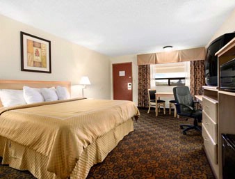 Best Western Black Bear Inn - Lobby Area