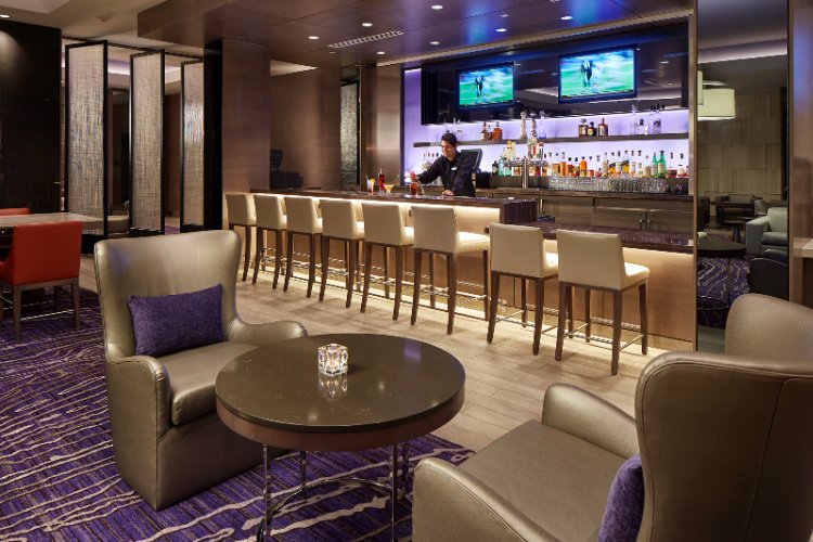 Hilton Long Beach & Executive Meeting Center - King Room