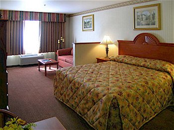 Best Western Inn & Suites at Discovery Kingdom - King Suite