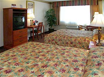 Best Western Inn & Suites at Discovery Kingdom - Double Queen