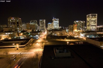 Holiday Inn Express Downtown - Richmond Skyline At Night