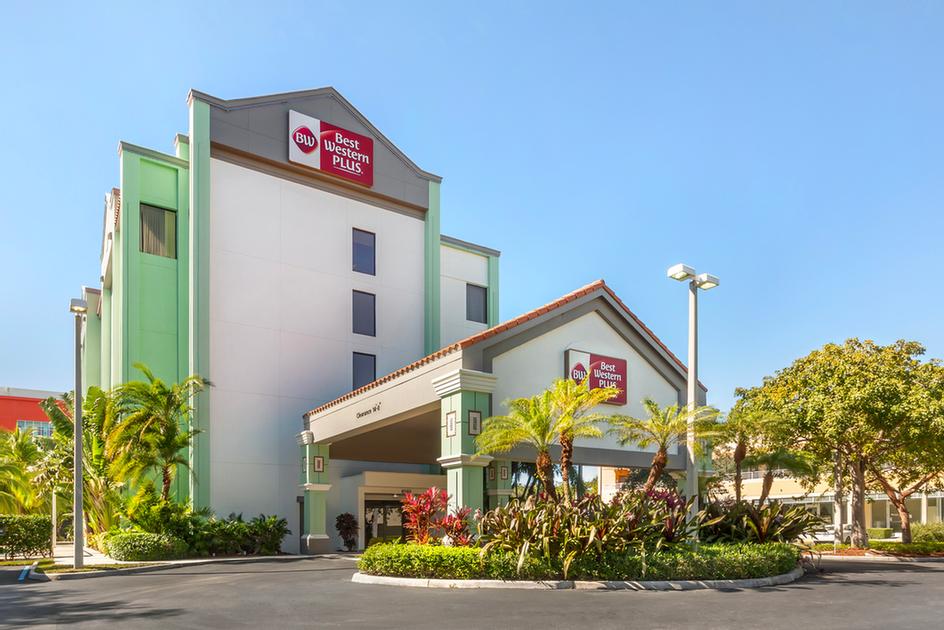 Best Western Kendall Hotel & Suites - 