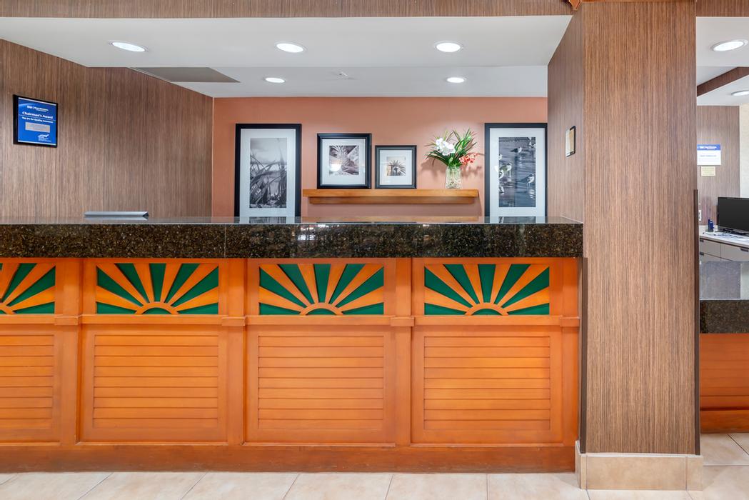 Best Western Kendall Hotel & Suites - Exercise Facility