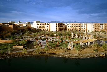 Grand Lawn and Estrellas