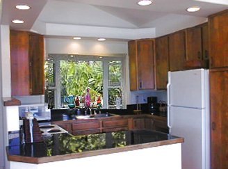 Maui Tradewinds - Full kitchen in StarWind