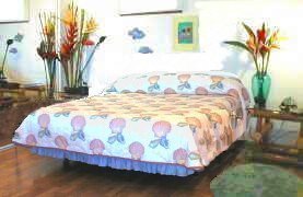 Maui Tradewinds - King-size bed in Tradewinds Suite