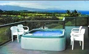 Maui Tradewinds - StarWind ocean-view deck with Jacuzzi