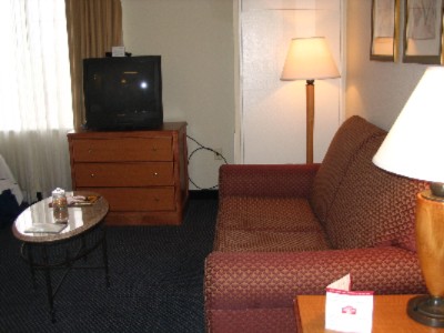 Residence Inn Tysons Corner Mall - Suite Sitting Area