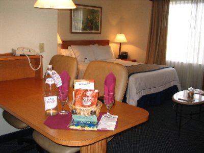 Residence Inn Tysons Corner Mall - Dining/work Area