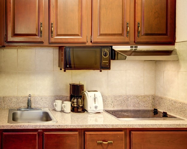 Quality Inn & Suites - Kitchenet Avaliable