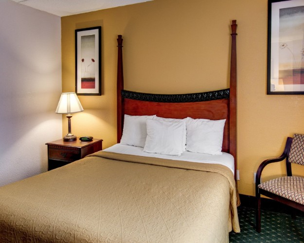 Quality Inn & Suites - Handicap Rooms