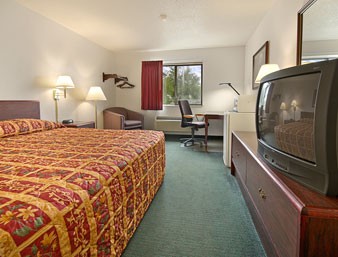 Crystal Lake Super 8 - 