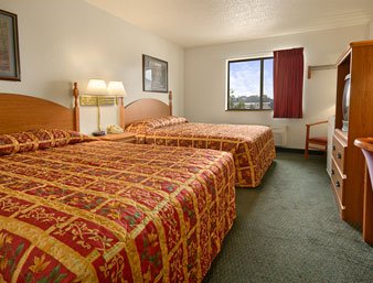 Crystal Lake Super 8 - 