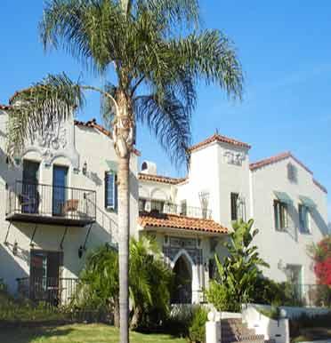 The Eagle Inn Exterior