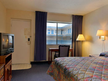 Guest Room - King