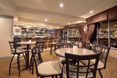 Holiday Inn Long Beach Airport - Lounge_happy Hour