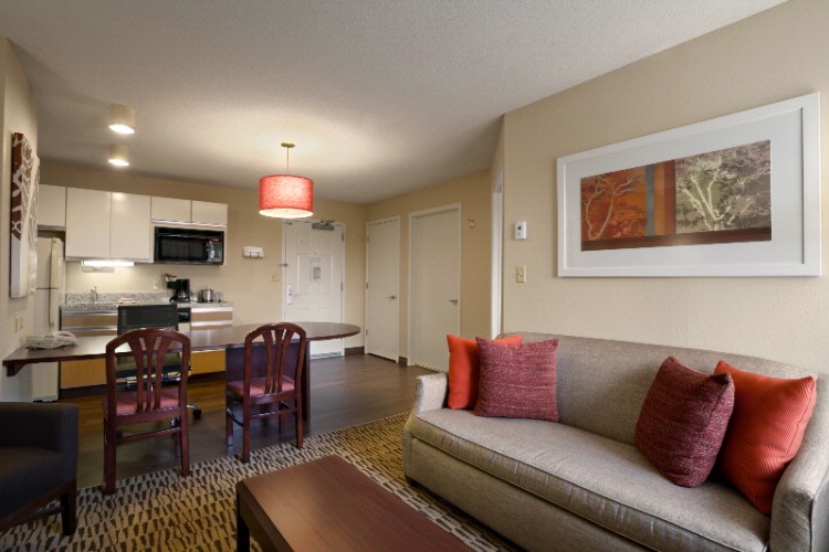 Candlewood Suites - 