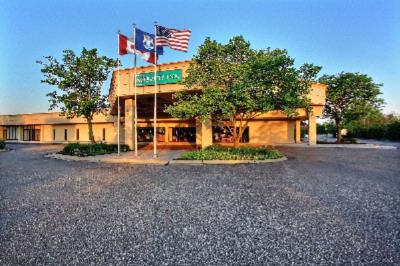 Exterior Photo