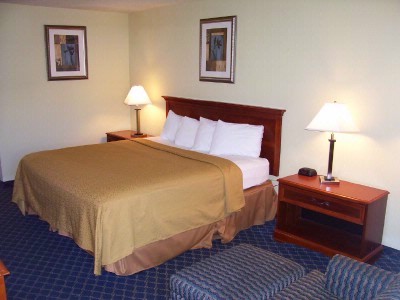 Quality Inn Midtown - 