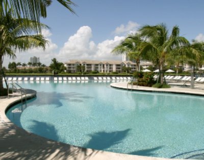 Crowne Plaza Hollywood Beach - Infinity Edge Pool