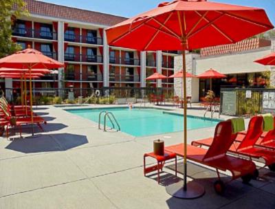 Best Western Avatar at Great America - 