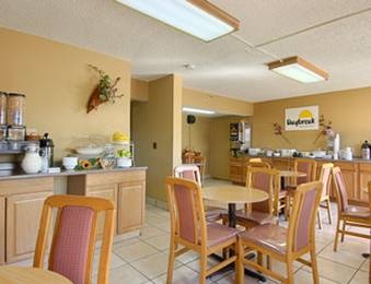 Days Inn East - Breakfast Area