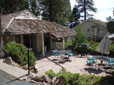 Tahoe Vistana Inn - The Patio Is Also A Great Place To Have A Picnic Or Grill Out.