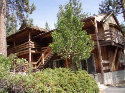 Tahoe Vistana Inn - Here We Have Our Set Of Units That Are The Furthest Into Our Property. It Is A Two Level Building With A Total Of 6 Units With Wonderful Lake Views.