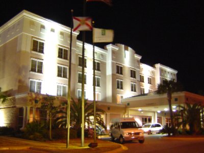 Hotel's Exterior