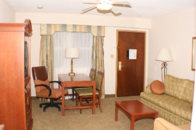 Embassy Suites Hotel Destin at Miramar Beach - Suite Living Area