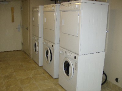 Davenport Staybridge Suites - 24 Hour Complimentary Guest Laundry Facility