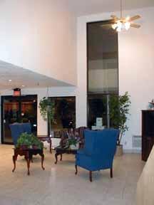 Quaility Inn & Suites Downtown Albuquerque - 