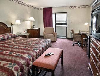 Ramada Bayview - 