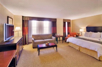 Radisson Plaza Warwick Hotel - Standard Guest Room