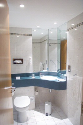 Holiday Inn London Heathrow - 