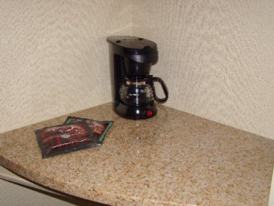 Holiday Inn Kci Airport - Seperate Counter Space In Guest Rooms For Coffee Maker Leaving You Plenty Of Space Elsewhere