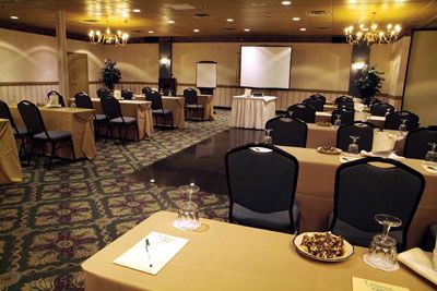 Holiday Inn Hasbrouck Heights - 