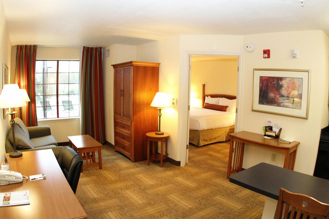 Staybridge Suites Houston Nw Willowbrook - Outdoor Pool