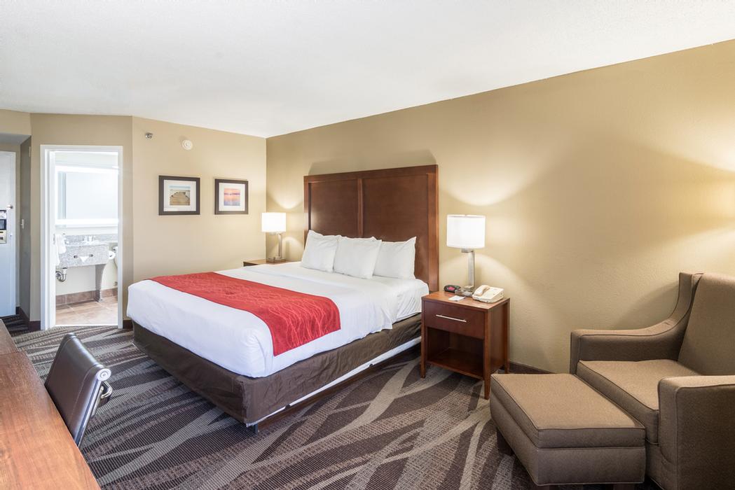 Comfort Inn - Hotel Building