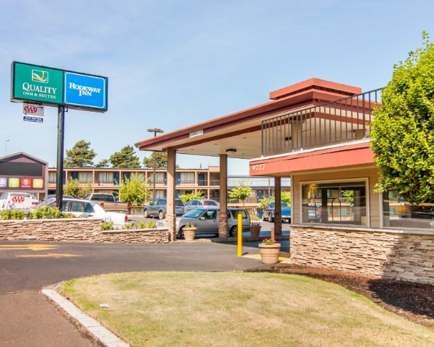 Quality Inn & Suites Airport Convention Center