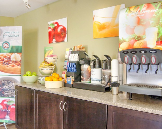 Quality Inn & Suites Airport Convention Center - Portland International Airport