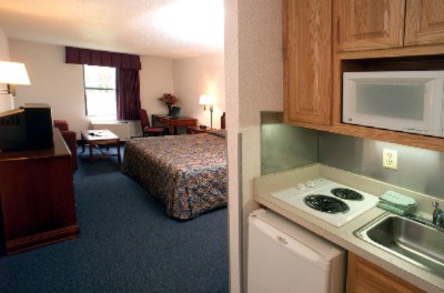 Mulberry Inn - Spacious Efficiency Room With King Bed Featuring Kitchenette