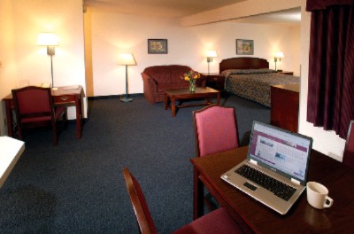 Mulberry Inn - Studio Suite With King Bed - View From Dining Area