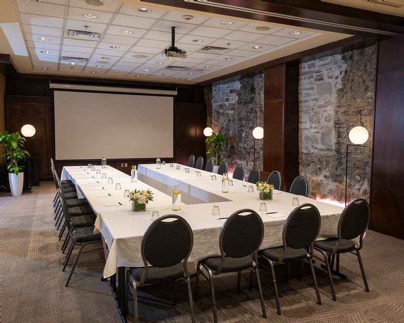 Le Saint Sulpice Hotel - Meeting Room