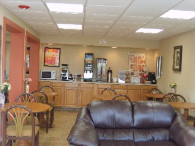 Econo Lodge Bricktown - 