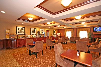 Hampton Inn Greensboro East - Breakfast Room
