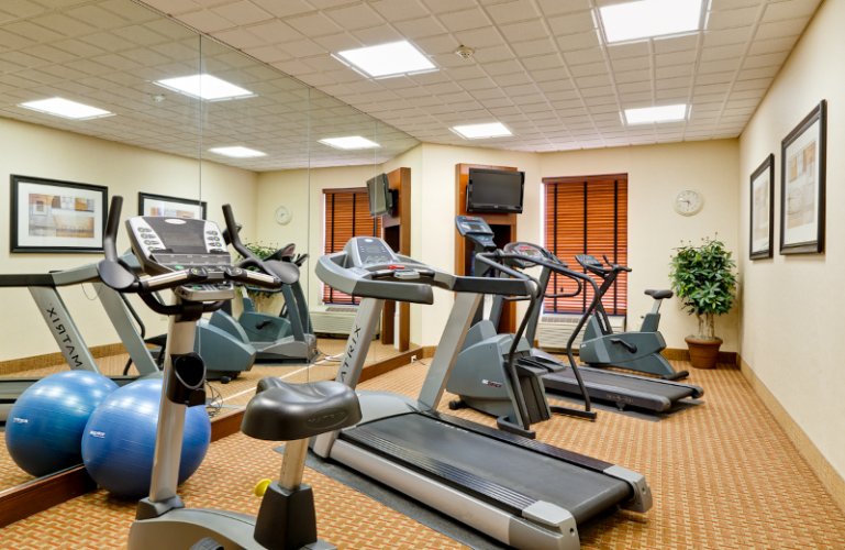 Hampton Inn - Hotel Fitness Center