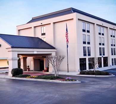 Comfort Suites - 