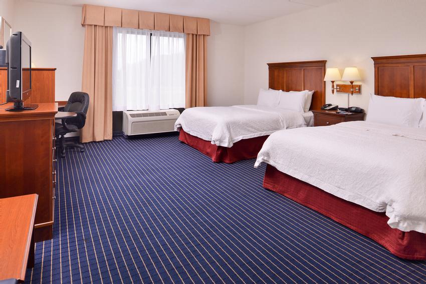 Hampton Inn Farmville Virginia - Guest Room